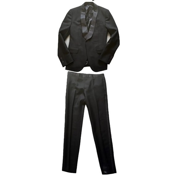 Gucci Suits & Blazers Authentic Gucci Mohair Wool Tuxedo Suit Size